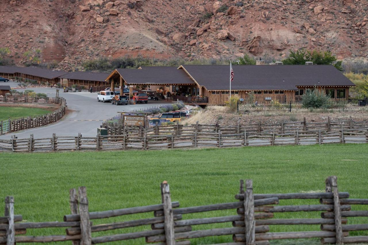 Red Cliffs Lodge Moab Exterior foto